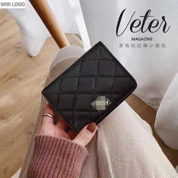 wallets luxury brand design letter quilted cc bag lingge wallet change bag card bag short clip large money bag fashion simple versatile zipp, White
wallets luxury brand design letter quilted cc bag lingge wallet change bag card bag short clip large money bag fashion simple versatile zipp, White