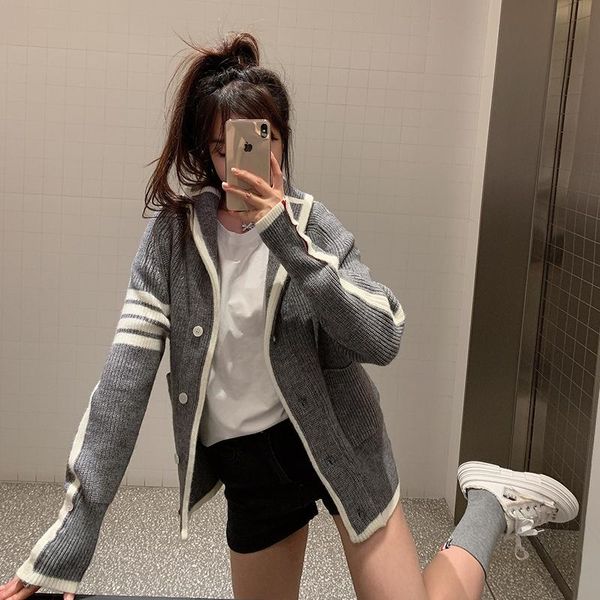 sweaters 2022 spring womens cardigan sweater street oversized knitted pullover casual hip hop couple jumper harajuku vneck cardigan, White;black
sweaters 2022 spring womens cardigan sweater street oversized knitted pullover casual hip hop couple jumper harajuku vneck cardigan, White;black