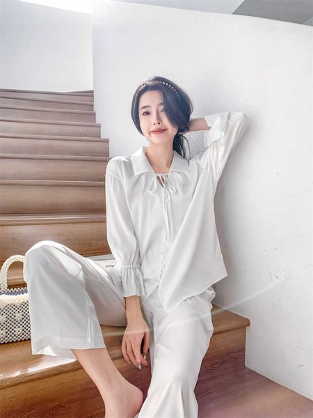 2023 spring new pajamas women's little ice silk long sleeve pants home fur simple fashion thin set
2023 spring new pajamas women's little ice silk long sleeve pants home fur simple fashion thin set