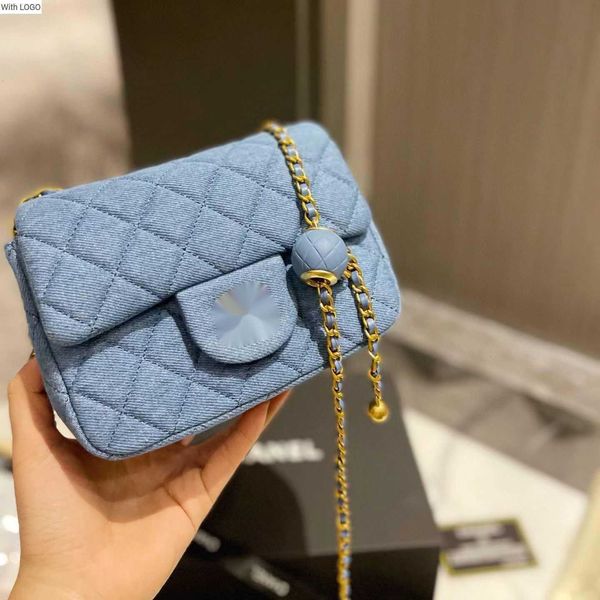waist bags luxury brand design letter chain cc bag new style square fat little golden ball small fragrant wind ling lattice chain one should, White
waist bags luxury brand design letter chain cc bag new style square fat little golden ball small fragrant wind ling lattice chain one should, White