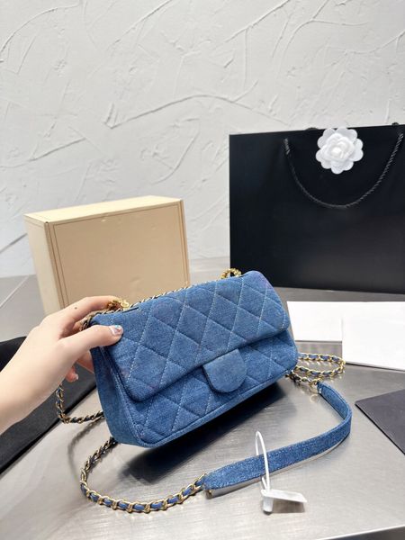 fashion one shoulder bag 2023 luxury designer women's bag tote crossbody bag clamshell purse autumn and winter blue denim
fashion one shoulder bag 2023 luxury designer women's bag tote crossbody bag clamshell purse autumn and winter blue denim