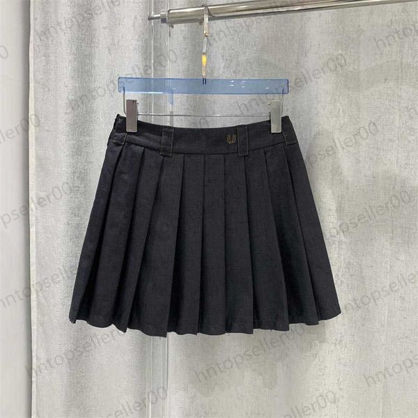 black designer womens skirts summer spring fashion leisure luxury classic cut logo jacquard brand printed princess skirt customized wool mat
black designer womens skirts summer spring fashion leisure luxury classic cut logo jacquard brand printed princess skirt customized wool mat