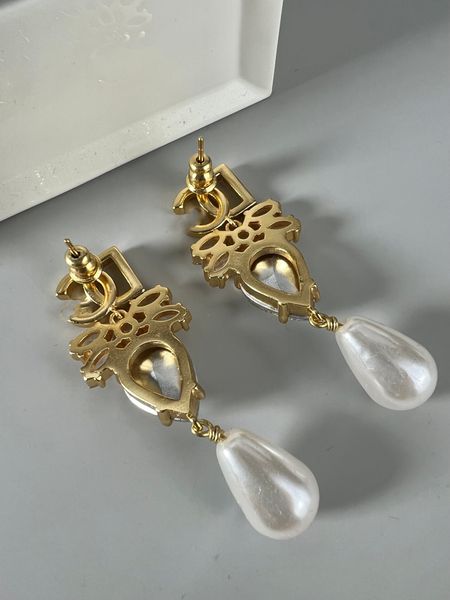 2023 fashion new dangles designer earrings crystal pearl pendant earrings inset diamond simple send girlfriend no box, Silver
2023 fashion new dangles designer earrings crystal pearl pendant earrings inset diamond simple send girlfriend no box, Silver