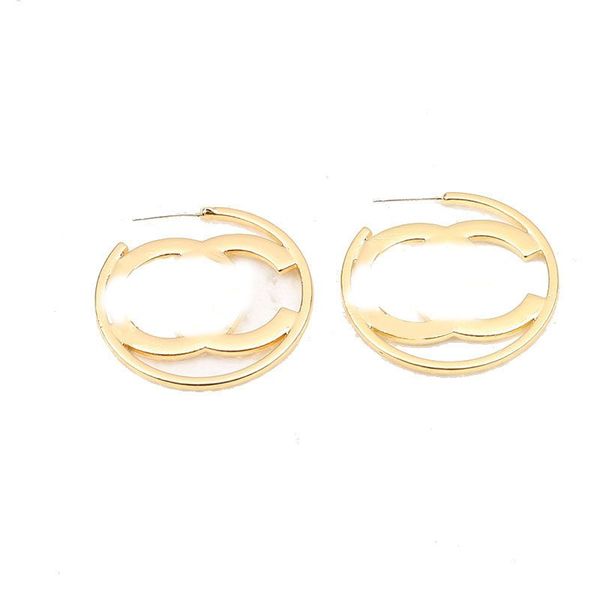 designers brand earrings designer letter ear stud women 18k gold plated metal circle geometric earring for wedding party jewerlry accessorie, Golden;silver
designers brand earrings designer letter ear stud women 18k gold plated metal circle geometric earring for wedding party jewerlry accessorie, Golden;silver