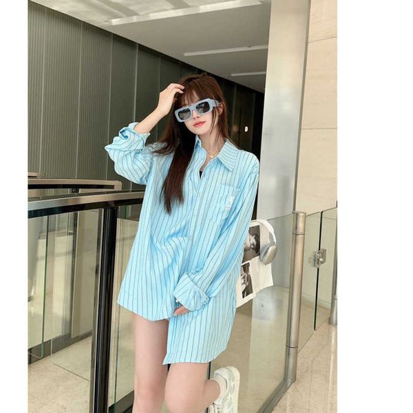 23ss blue blouse striped shirt women shirt womens designer clothing high neck blouse logo printing pocket long-sleeved shirt women clothes a, White
23ss blue blouse striped shirt women shirt womens designer clothing high neck blouse logo printing pocket long-sleeved shirt women clothes a, White