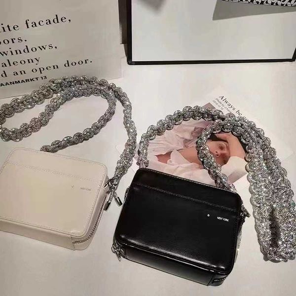 designer bags diamond chain small square bag with one shoulder diagonal straddle bag small women's handbag 230420
designer bags diamond chain small square bag with one shoulder diagonal straddle bag small women's handbag 230420