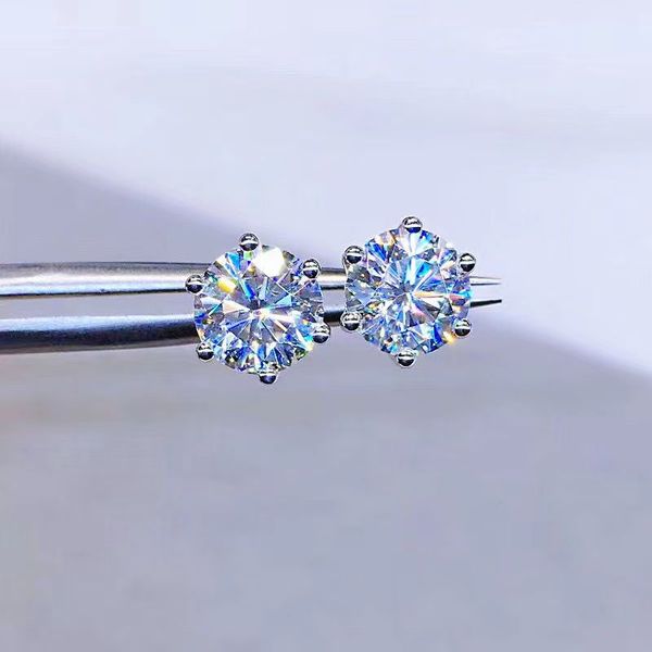 0.8cm jewelry ear studs inlaid superior rhinestone crystal twinkle non fading valentine's gift plating white k women eight hearts and e, Golden;silver
0.8cm jewelry ear studs inlaid superior rhinestone crystal twinkle non fading valentine's gift plating white k women eight hearts and e, Golden;silver