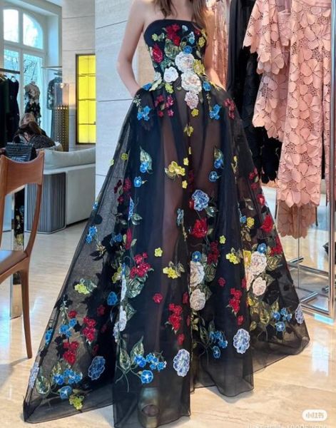 evening dress yusuf aljasmi black tube flower zuhair murad kim kardashian, Black;pink
evening dress yusuf aljasmi black tube flower zuhair murad kim kardashian, Black;pink