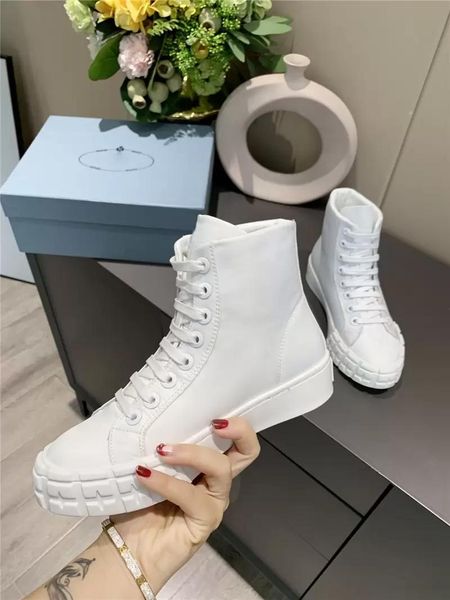 new boots wheel cassetta casual shoes women designer sneakers canvas wheel stitching lerren shoes stylist shoes all-match trainers with box, Black
new boots wheel cassetta casual shoes women designer sneakers canvas wheel stitching lerren shoes stylist shoes all-match trainers with box, Black