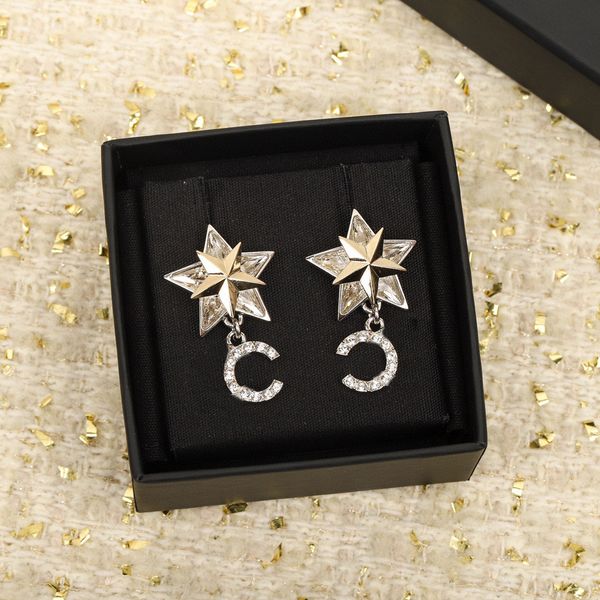 2023 luxury quality charm drop earring with diamond and star shape design in 18k gold plated have box stamp ps7858a, Golden
2023 luxury quality charm drop earring with diamond and star shape design in 18k gold plated have box stamp ps7858a, Golden