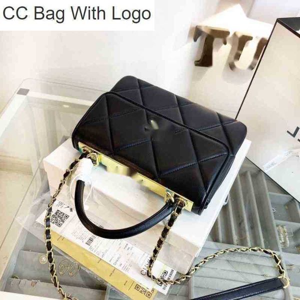 evening bags brand design woman's letter quilted shoulder chain cc bag lambskin handbag vintage messenger bags caviar leather le boy 2., White
evening bags brand design woman's letter quilted shoulder chain cc bag lambskin handbag vintage messenger bags caviar leather le boy 2., White