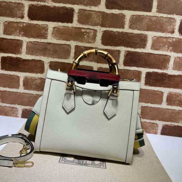 luxury brand bags handbags diana bamboo small 702721 woman embossing handbag leather shoulder op vff9, Black;white
luxury brand bags handbags diana bamboo small 702721 woman embossing handbag leather shoulder op vff9, Black;white
