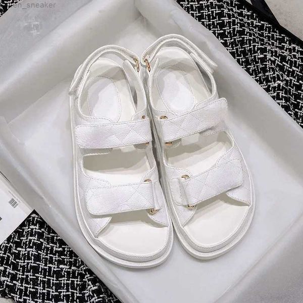 plus size 43 summer fashion leather women's sandals female flats for women's rome platform sandals for women 2021 0419, Black
plus size 43 summer fashion leather women's sandals female flats for women's rome platform sandals for women 2021 0419, Black