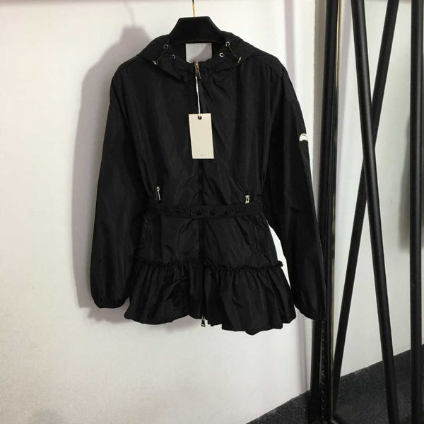 23ss womens designer clothing women coat womens jacket zipper pocket lotus leaf swing tucked waist long sleeve hooded sun protection windbre, Black;brown
23ss womens designer clothing women coat womens jacket zipper pocket lotus leaf swing tucked waist long sleeve hooded sun protection windbre, Black;brown