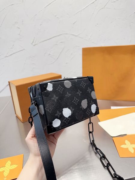 2023 trendy small bag women's crossbody bag messenger bag hand bag floral designer shoulder women's leather bag
2023 trendy small bag women's crossbody bag messenger bag hand bag floral designer shoulder women's leather bag