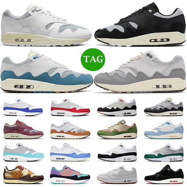 2023 patta waves 1 running shoes men women 1s white black noise aqua maroon patch university red blue sean wotherspoon mens trainers sport s
2023 patta waves 1 running shoes men women 1s white black noise aqua maroon patch university red blue sean wotherspoon mens trainers sport s