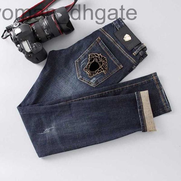 men's jeans designer23 summer jeans fashion medusa embroidered denim trousers designer pants mens slim slacks straight jeans ll02, Blue
men's jeans designer23 summer jeans fashion medusa embroidered denim trousers designer pants mens slim slacks straight jeans ll02, Blue
