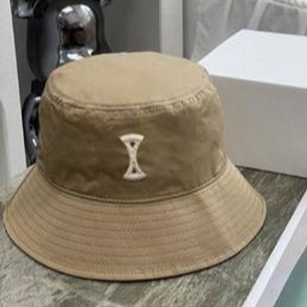 designer luxury bucket hat solid color letters pure cotton summer outdoor sun protection hat for mens womens trendy versatile, Blue;gray
designer luxury bucket hat solid color letters pure cotton summer outdoor sun protection hat for mens womens trendy versatile, Blue;gray