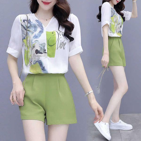 summer new 2023 women's loose and slim two piece set casual and fashionable chiffon shirts and shorts for women, White
summer new 2023 women's loose and slim two piece set casual and fashionable chiffon shirts and shorts for women, White