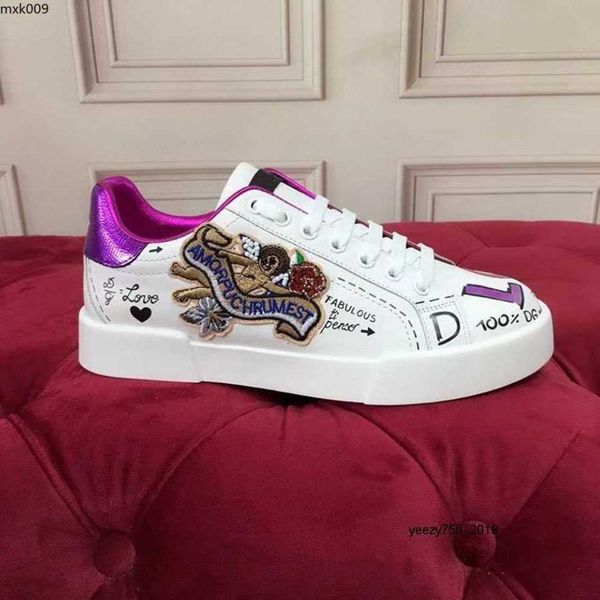 lady flat casual shoes womens travel leather lace-up sneaker cowhide fashion letters woman white brown shoe platform men gym sneakers mkijky
lady flat casual shoes womens travel leather lace-up sneaker cowhide fashion letters woman white brown shoe platform men gym sneakers mkijky