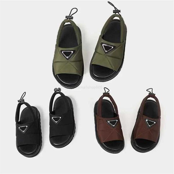 designer kids designer sandals boys girls child shoes children fashion letter printed with badge sandal summer wear 3 colors eur26-37 slipp2, Black;red
designer kids designer sandals boys girls child shoes children fashion letter printed with badge sandal summer wear 3 colors eur26-37 slipp2, Black;red