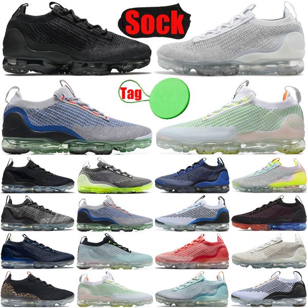 2021s mens womens running shoes triple black white game royal racer blue day to night neon men trainers sneakers discount
2021s mens womens running shoes triple black white game royal racer blue day to night neon men trainers sneakers discount