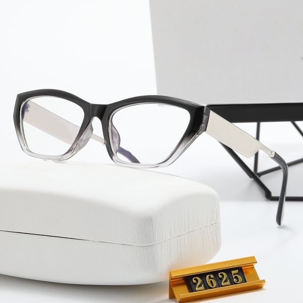 shady rays sunglasses cat eye frame four colors are available leisure and personality, White;black
shady rays sunglasses cat eye frame four colors are available leisure and personality, White;black