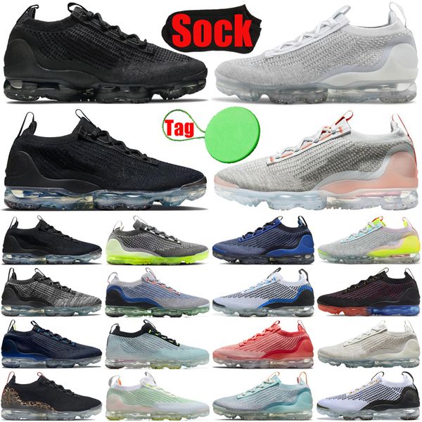 2021s mens womens running shoes triple black white game royal racer blue day to night neon oatmeal men trainers sneakers discount
2021s mens womens running shoes triple black white game royal racer blue day to night neon oatmeal men trainers sneakers discount