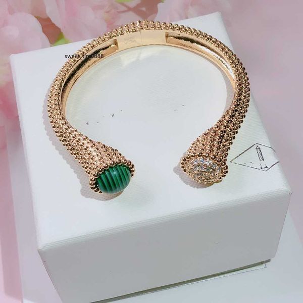 vintage bangle bracelets green malachite gold copper double round circle charm open bangle for women with box party gift, Black
vintage bangle bracelets green malachite gold copper double round circle charm open bangle for women with box party gift, Black