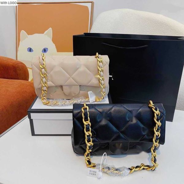 waist bags luxury brand design letter shoulder chain cc bag outer sewing chain bag single shoulder bag underarm bag full print flap bag vint, White
waist bags luxury brand design letter shoulder chain cc bag outer sewing chain bag single shoulder bag underarm bag full print flap bag vint, White