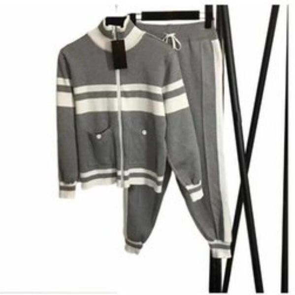 women's tracksuits brand designer 2 piece set autumn winter pullover long pants sports suit female sweatshirt sportswear suit, Gray
women's tracksuits brand designer 2 piece set autumn winter pullover long pants sports suit female sweatshirt sportswear suit, Gray