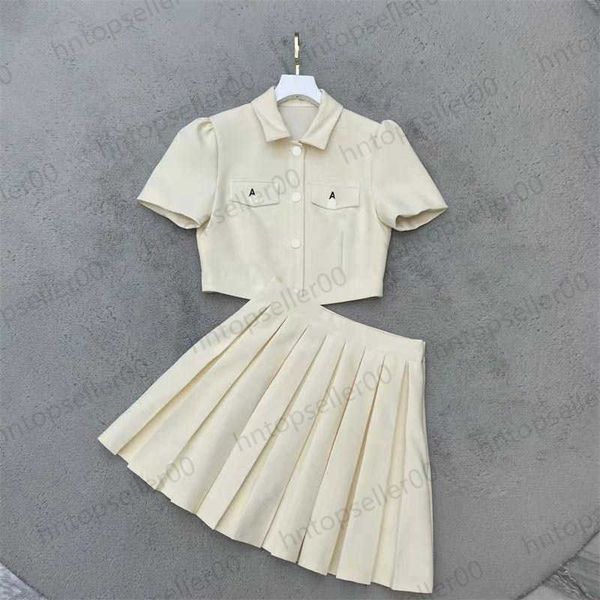 designer womens two piece dresses spring summer white elegant fashion classic hardware buckle lapel short sleeves paired with pleated half s
designer womens two piece dresses spring summer white elegant fashion classic hardware buckle lapel short sleeves paired with pleated half s