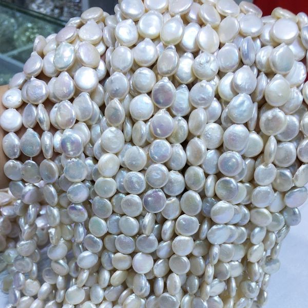 other natural freshwater pearl 36 cm perforated loose beads diy ladies necklace bracelet production 11-12mm button beads 230419
other natural freshwater pearl 36 cm perforated loose beads diy ladies necklace bracelet production 11-12mm button beads 230419
