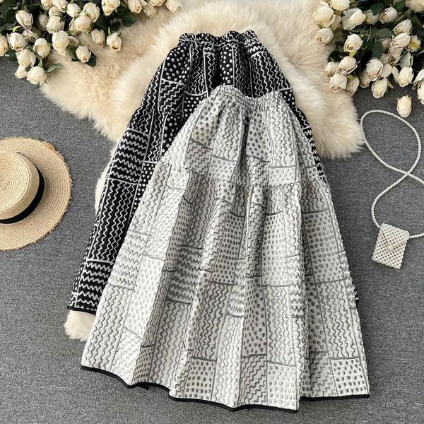 capris bugilaku 2022 spring high waist skirt women new arrival fashion jacquard a line midi skirts female casual vintage faldas mujer, Black;white
capris bugilaku 2022 spring high waist skirt women new arrival fashion jacquard a line midi skirts female casual vintage faldas mujer, Black;white