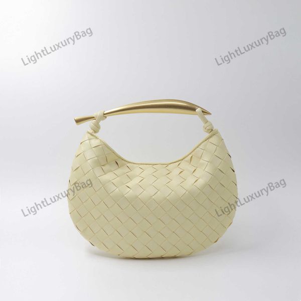 designer handbag sheepskin knotted bag woven jodie bag fashion venetas premium leather handheld solid metal handle casual handheld womens ba
designer handbag sheepskin knotted bag woven jodie bag fashion venetas premium leather handheld solid metal handle casual handheld womens ba