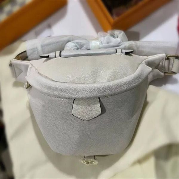cross body waist bags temperament bumbags fanny pack bum embossing flowers famous soft leather luxurys designers bags serial number date cod
cross body waist bags temperament bumbags fanny pack bum embossing flowers famous soft leather luxurys designers bags serial number date cod