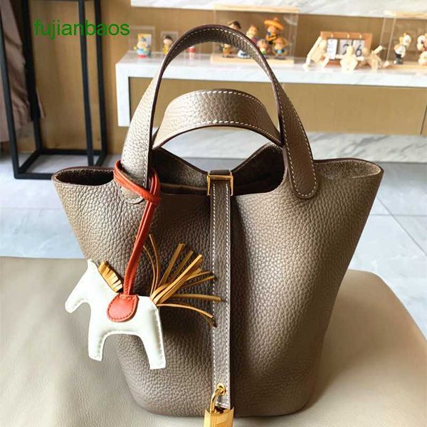 hemres picotn handbags 2023 spring summer new style mother son vegetable basket bag leather litchi pattern togo hbag layer cow bucket female, Black
hemres picotn handbags 2023 spring summer new style mother son vegetable basket bag leather litchi pattern togo hbag layer cow bucket female, Black