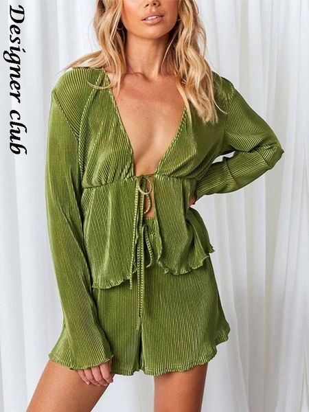 dress women green folds shorts sets 2022 summer casual outfit long sleeve lace up vneck shirt and shorts two piece matching sets, White
dress women green folds shorts sets 2022 summer casual outfit long sleeve lace up vneck shirt and shorts two piece matching sets, White