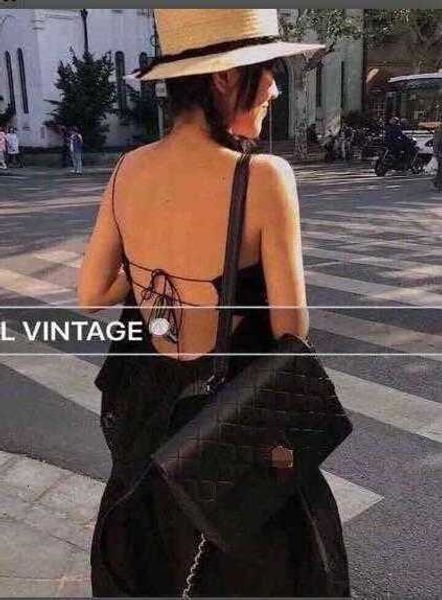 school bags ins super fire beisao's same medieval backpack women's 2022 new large capacity small xiangling lattice chain backpack, White
school bags ins super fire beisao's same medieval backpack women's 2022 new large capacity small xiangling lattice chain backpack, White