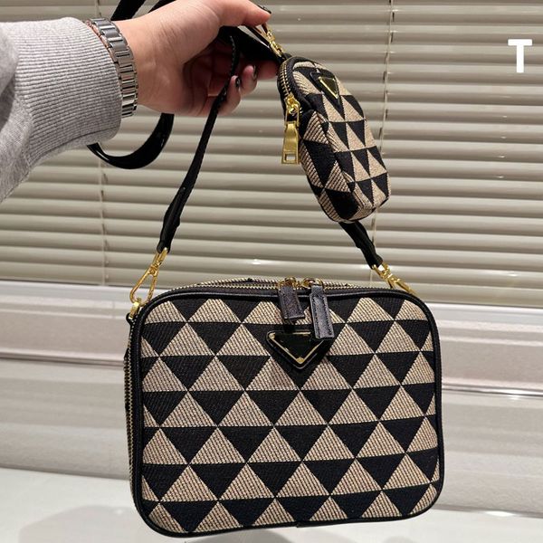 canvas camera bag handbag purse designer crossbody bags patchwork color triangle decoration zipper open luxury shoulder wallet women pouch
canvas camera bag handbag purse designer crossbody bags patchwork color triangle decoration zipper open luxury shoulder wallet women pouch
