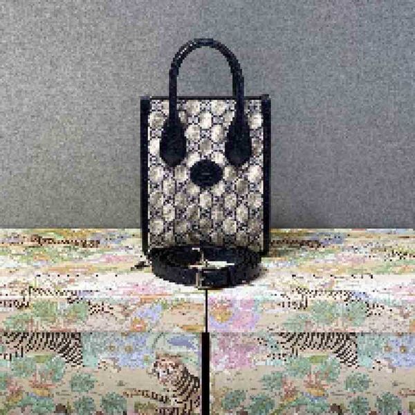 luxury brand handbags bags new blue pvc canvas mini 671623 woman embossing shoulder messenger leather o 78rq, Black;white
luxury brand handbags bags new blue pvc canvas mini 671623 woman embossing shoulder messenger leather o 78rq, Black;white