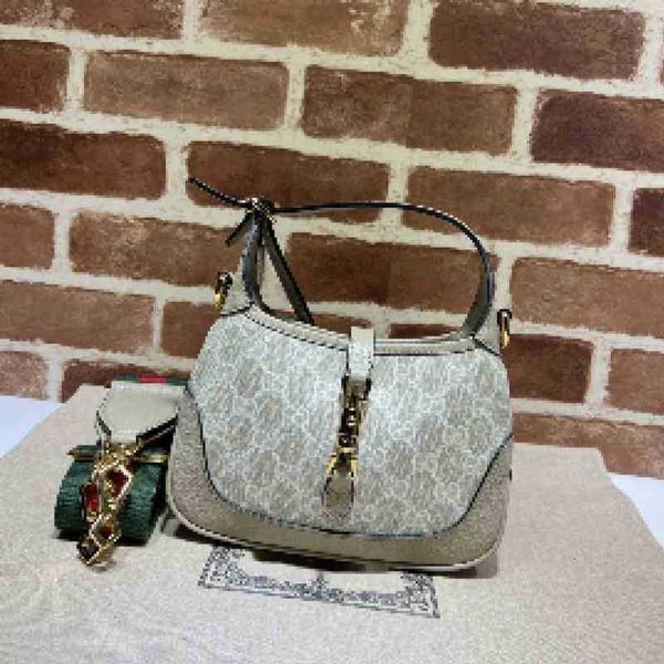 luxury brand bags jackie 1961 series mini shoulder bag 685127 woman embossing handbag leather vg2b, Black;white
luxury brand bags jackie 1961 series mini shoulder bag 685127 woman embossing handbag leather vg2b, Black;white