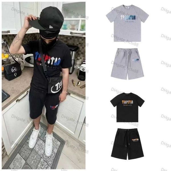 men's t-shirts summer trapstar towel embroidery cotton t-shirt men beach shorts sets streetwear tracksuit men's sportswear dz, White;black
men's t-shirts summer trapstar towel embroidery cotton t-shirt men beach shorts sets streetwear tracksuit men's sportswear dz, White;black