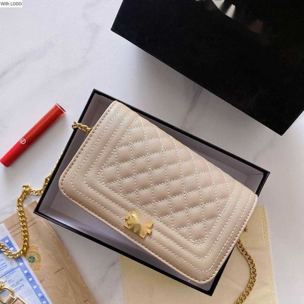 waist bags luxury brand design letter quilted shoulder chain cc bag new xiaoxiangfeng black jinniu spicy mom bag crossbody chain bag lingge, White
waist bags luxury brand design letter quilted shoulder chain cc bag new xiaoxiangfeng black jinniu spicy mom bag crossbody chain bag lingge, White