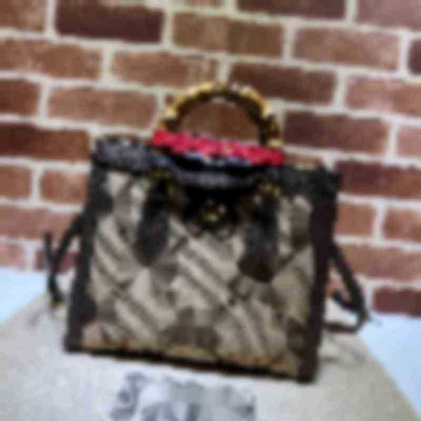 luxury brand shopping bags diana bag with double pattern bamboo 660195 briefcase canvas women leat 3x1p, Black;white
luxury brand shopping bags diana bag with double pattern bamboo 660195 briefcase canvas women leat 3x1p, Black;white