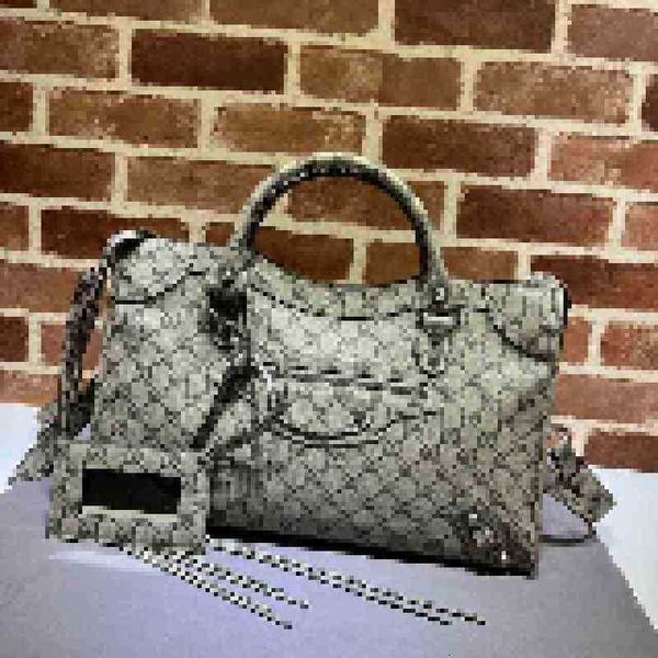 luxury brand shopping bags the hacker project collection neo classic medium bag 681695 embossing briefcase women v5mi, Black;white
luxury brand shopping bags the hacker project collection neo classic medium bag 681695 embossing briefcase women v5mi, Black;white