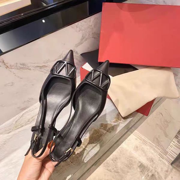 luxury high heel classic women shoes heels designer sandals fashion beach thick bottom dress shoes letter lady sandal, Black
luxury high heel classic women shoes heels designer sandals fashion beach thick bottom dress shoes letter lady sandal, Black
