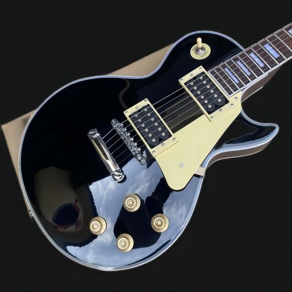 factory custom black electric guitar with white binding and neck,black hardwares,pearl fret inlay,rosewood fretboard,active pickups,can be c
factory custom black electric guitar with white binding and neck,black hardwares,pearl fret inlay,rosewood fretboard,active pickups,can be c