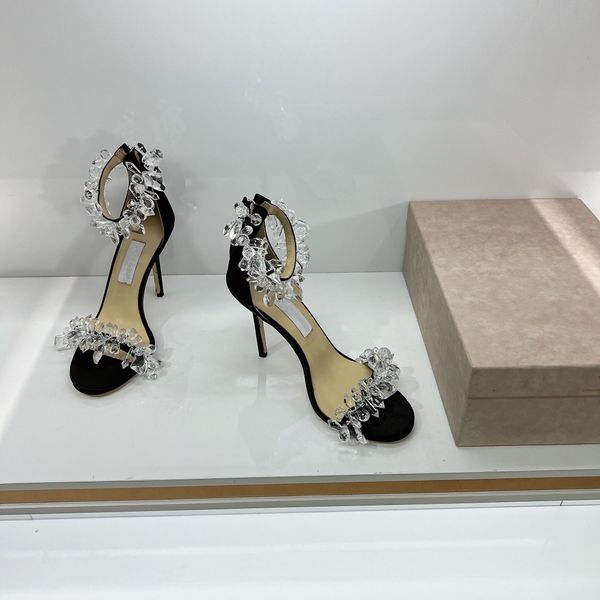2023 summer new sandals luxury designer women's fashion versatile water permeable crystal flower high heels minimalist banquet party we, Black
2023 summer new sandals luxury designer women's fashion versatile water permeable crystal flower high heels minimalist banquet party we, Black