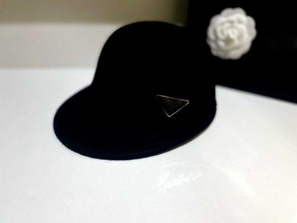 female designer luxury equestrian hat classic male knight fashion equestrian hat, Blue;gray
female designer luxury equestrian hat classic male knight fashion equestrian hat, Blue;gray